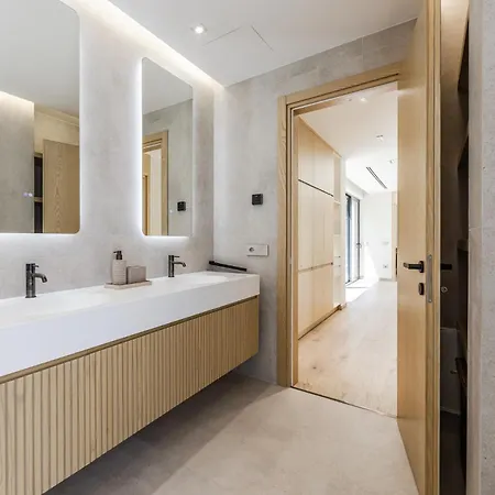Willa Horizon Luxurious Lakefront Retreat By Pikhost *