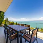 Horizon Luxurious Lakefront Retreat By Pikhost 别墅 *