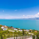 Horizon Luxurious Lakefront Retreat By Pikhost 别墅 Široka