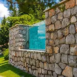 Horizon Luxurious Lakefront Retreat By Pikhost 别墅