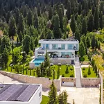Horizon Luxurious Lakefront Retreat By Pikhost 别墅