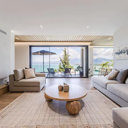 וילה Horizon Luxurious Lakefront Retreat By Pikhost