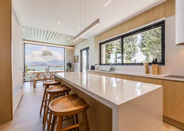 别墅 Horizon Luxurious Lakefront Retreat By Pikhost Široka