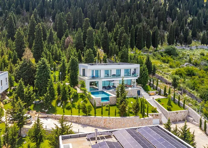 Horizon Luxurious Lakefront Retreat By Pikhost 别墅 Široka